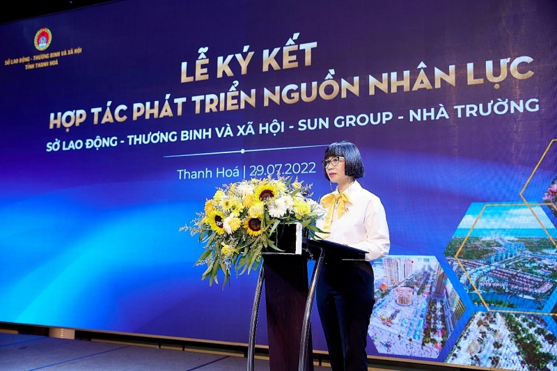 sun group hop tac phat trien nguon nhan luc du lich thanh hoa