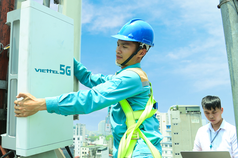 Viettel phát sóng trạm 5G đầu tiên tại TP Hồ Chí Minh