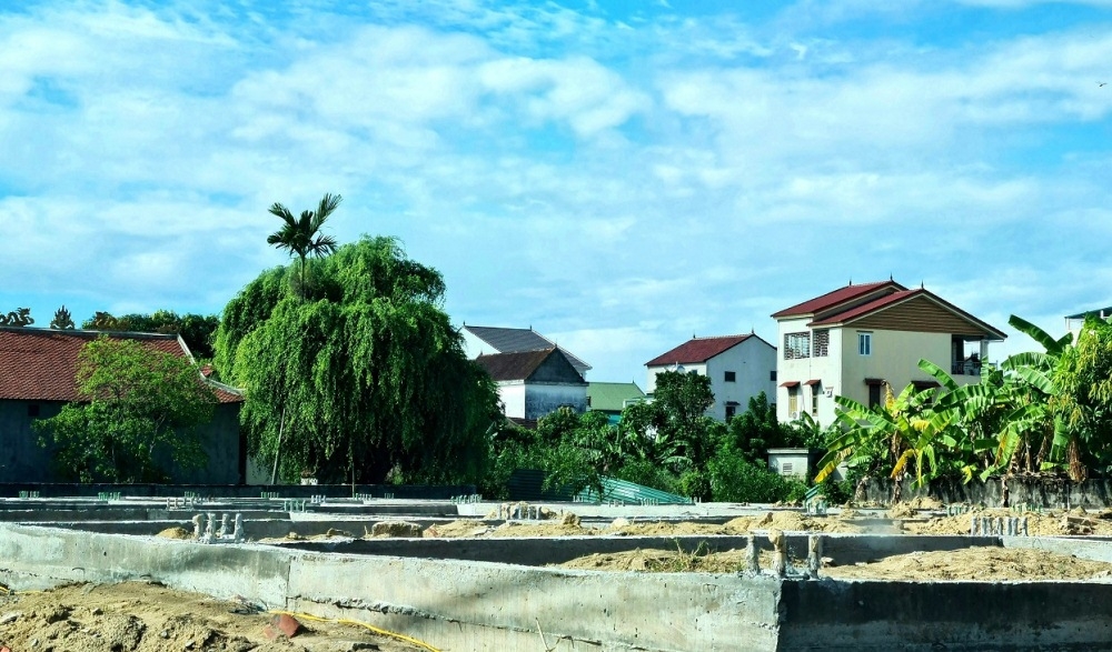 Thành phố Vinh: Thi công không phép, công trình Trung tâm thương mại tại phường Hà Huy Tập bị đình chỉ