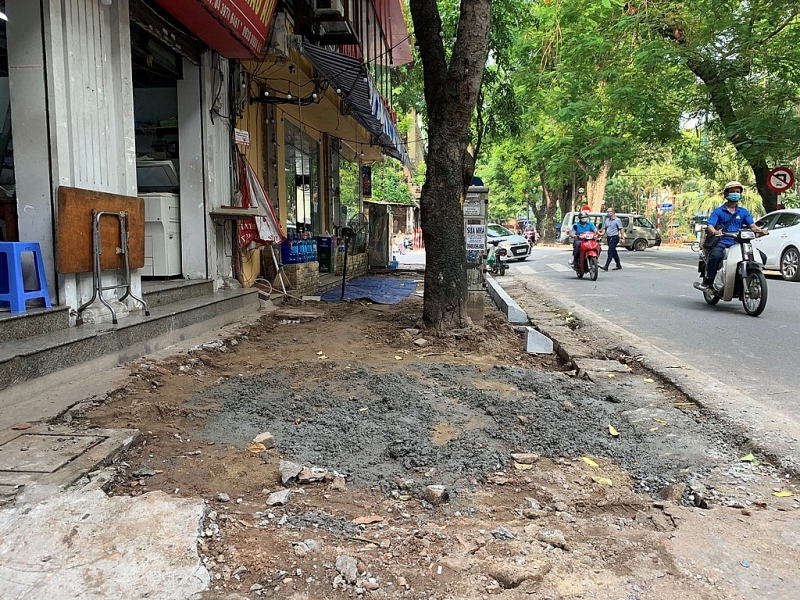 bai 3 loi giai nao cho bai toan lat da via he tai ha noi