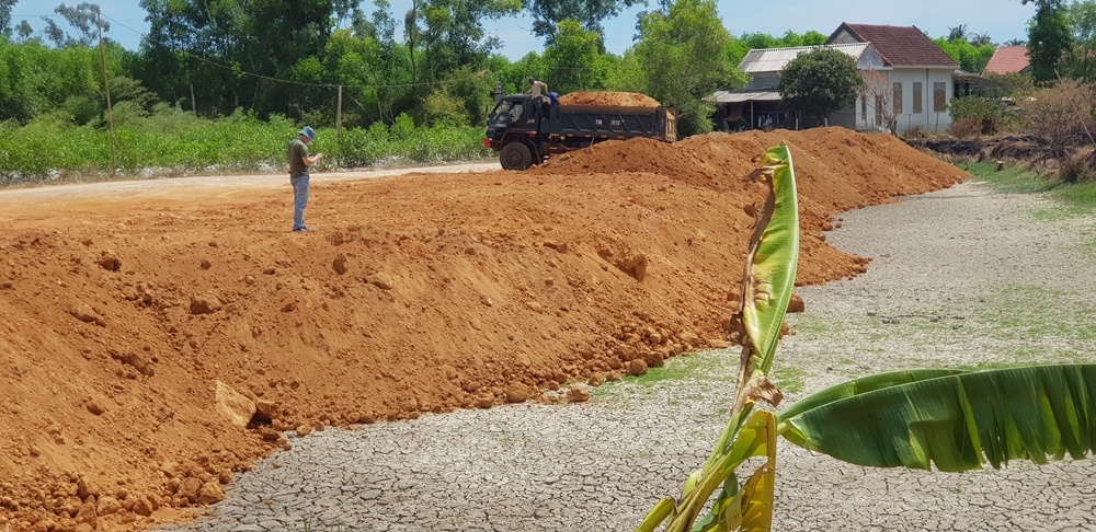 Thừa Thiên – Huế: Kiểm tra, lập biên bản đình chỉ thi công san lấp trái phép trên đất nuôi trồng thủy sản