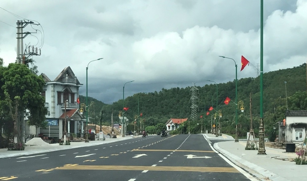 Uông Bí (Quảng Ninh): Con đường “tơ lụa” bừng sáng vùng Yên Tử