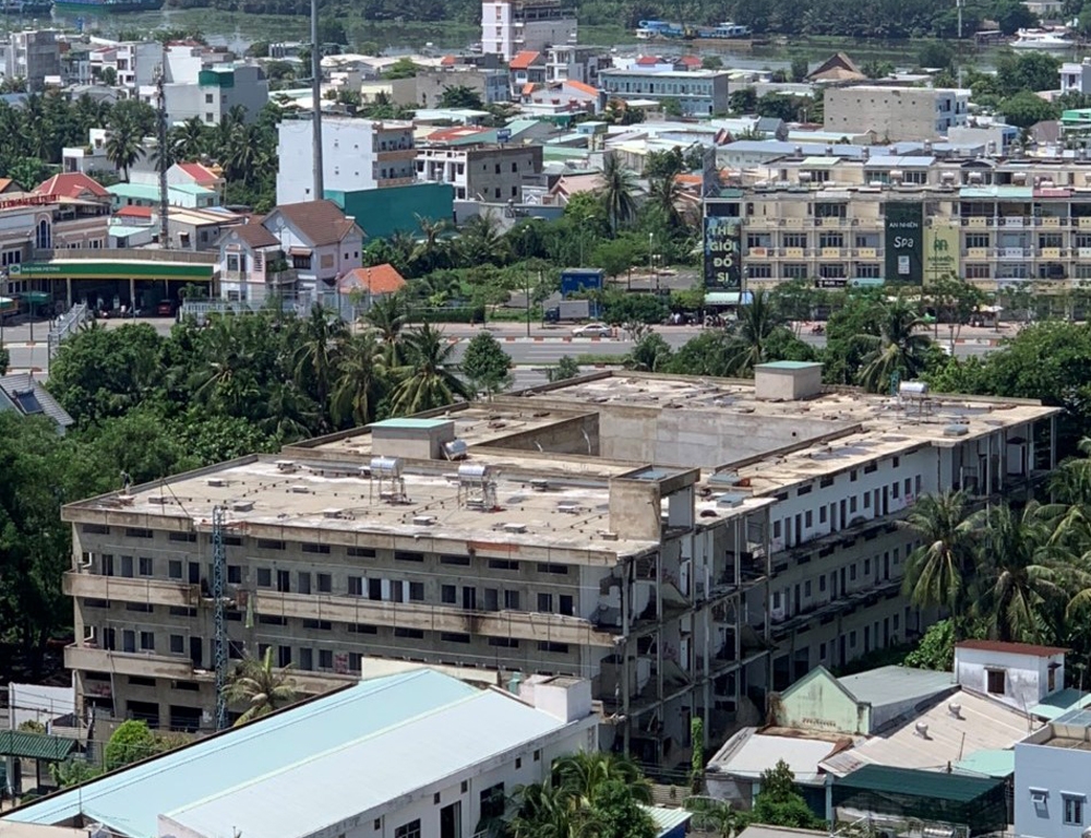 Thành phố Hồ Chí Minh: Chung cư mini và “quả bóng” trách nhiệm