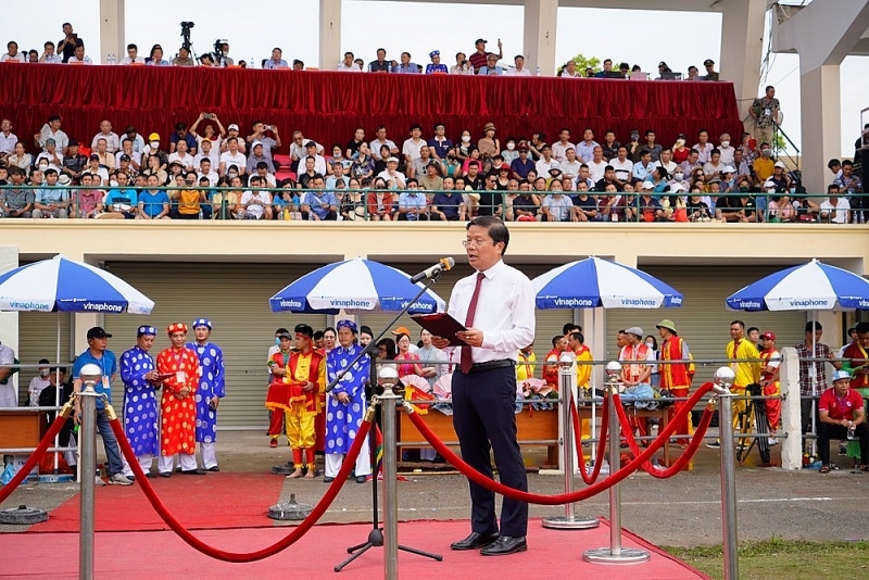 hai phong le hoi choi trau do son 2022 thu hut hang nghin nguoi dan va du khach tham du