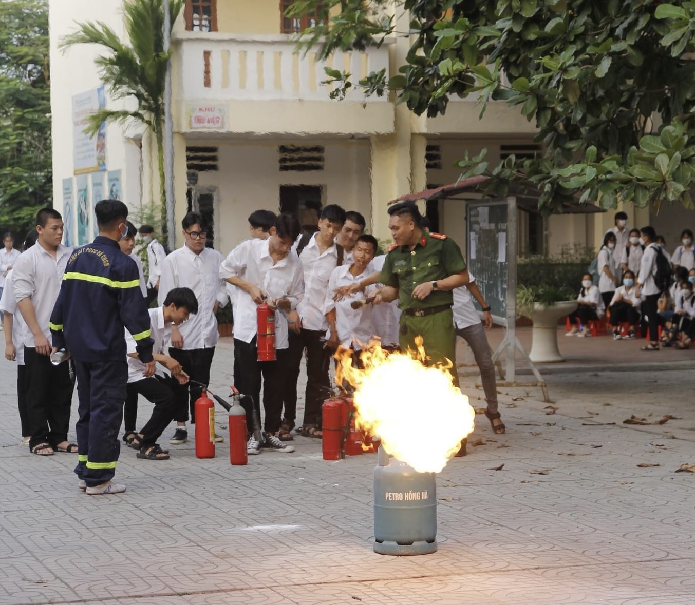 danh 1 phi bao hiem chay no bat buoc cho hoat dong pccc