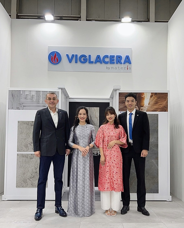 viglacera doanh nghiep viet nam dau tien co gian hang trung bay tai trien lam cersaie italy