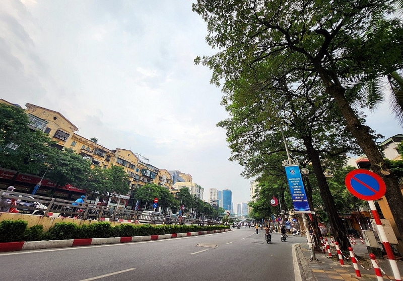 dong da ha noi dau tu chinh trang dong bo tuyen pho nguyen chi thanh tuyen pho diem ve van minh do thi cua thu do