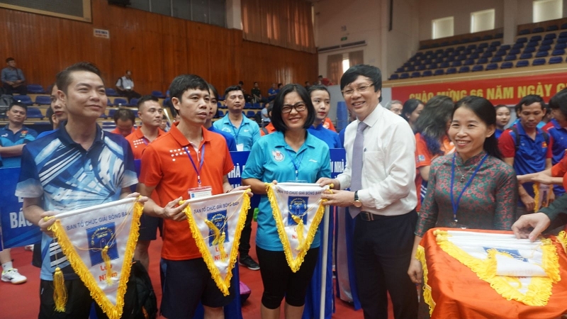 khai mac giai bong ban cup hoi nha bao viet nam 2020