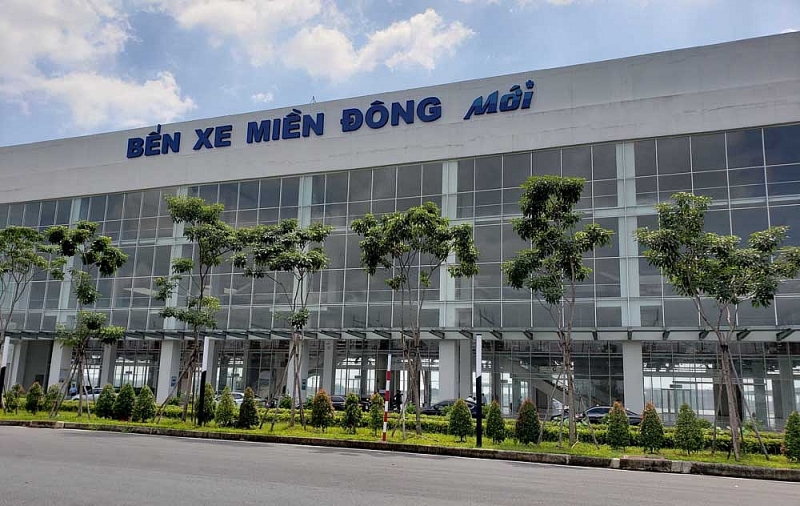 thanh pho ho chi minh dua vao su dung ben xe mien dong moi