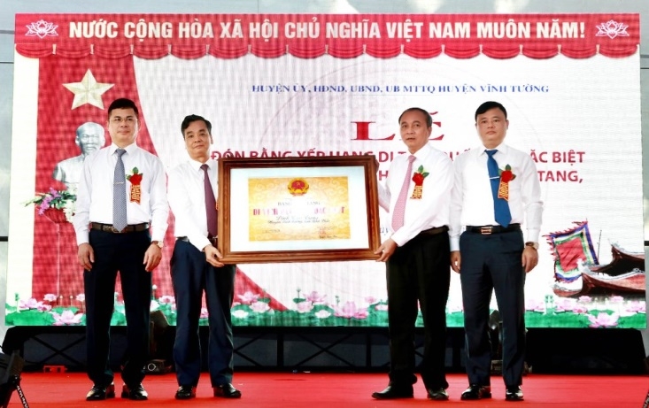 Vĩnh Phúc: Vĩnh Tường đón nhận bằng di tích quốc gia đặc biệt đình Thổ Tang