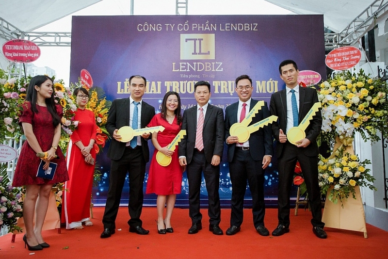 cong ty co phan lendbiz khai truong van phong lam viec