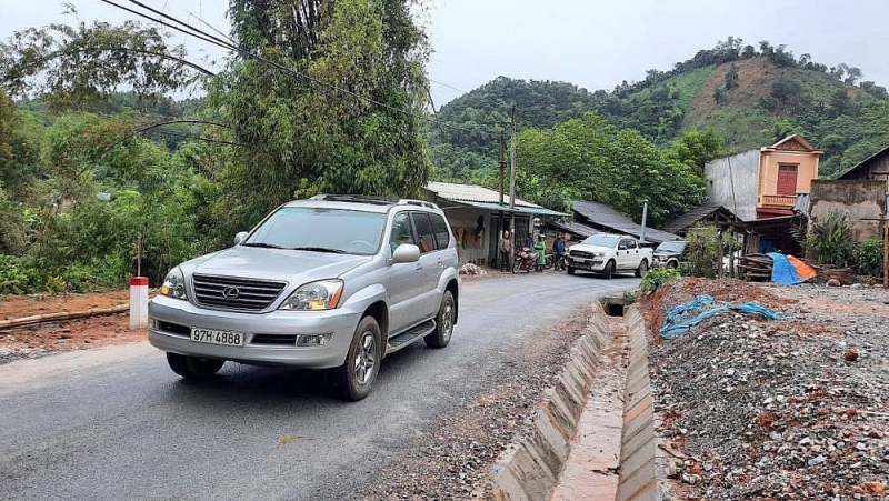 bac kan tren 23 nghin ty dong xay dung tuyen duong den ho ba be