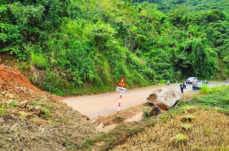 muong lat thanh hoa thong quoc lo 15c len huyen mien nui