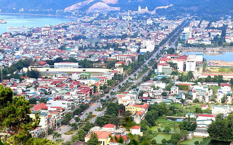 hoa binh doanh nghiep keu troi ve viec tinh gia tien su dung dat theo bong bong cua thi truong