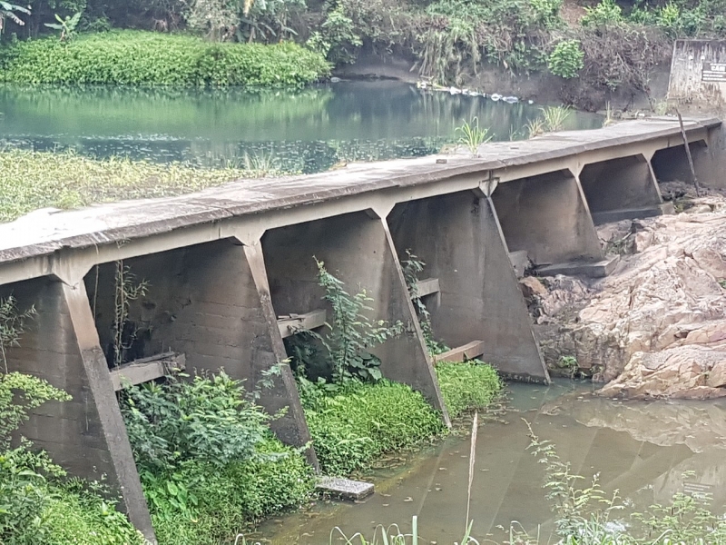 quang ninh hai dong song bi hon than buc tu