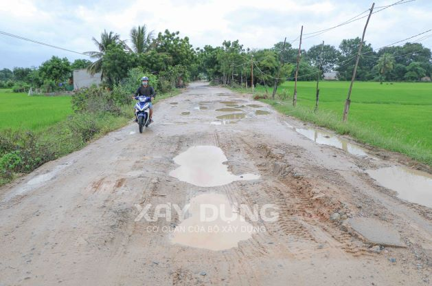 ninh thuan cac chu dau tu du an dien gio dien mat troi tho o viec sua duong cho dan