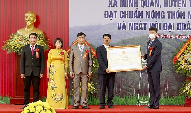 bo truong bo noi vu pham thi thanh tra du ngay hoi dai doan ket toan dan toc va le cong bo xa minh quan dat chuan nong thon moi nang cao