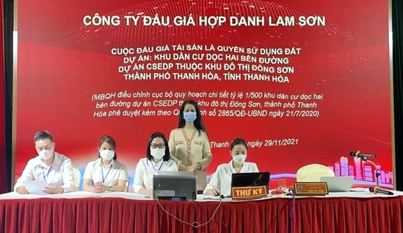 thanh hoa dau gia du an khu dan cu doc 2 ben duong du an csedp khu do thi dong son