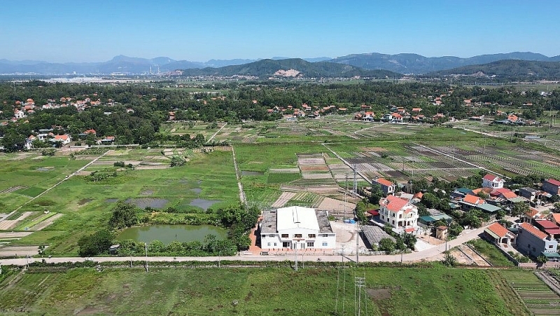 quang yen quang ninh do thi cuu nhung khong gia