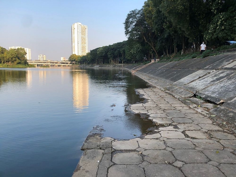 ha noi cong vien bac linh dam xuong cap dang bao dong