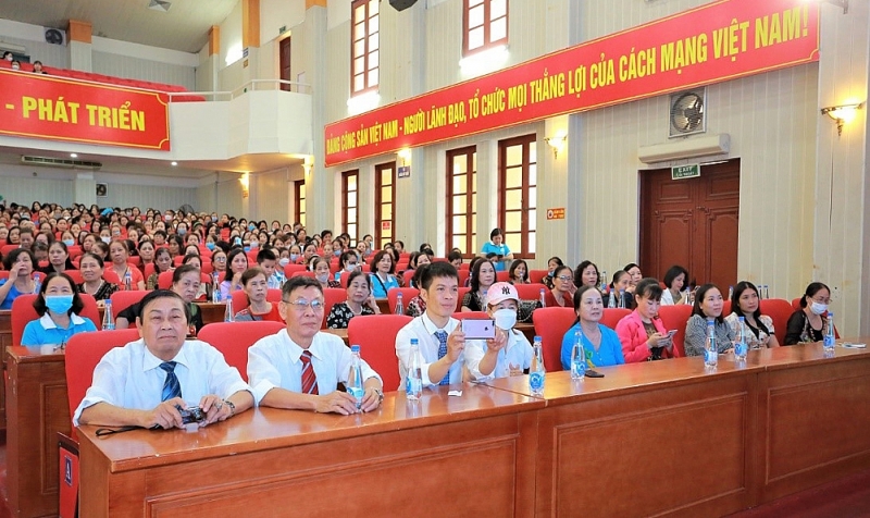 vinamilk dong hanh cung nguoi cao tuoi hai phong lan toa thong diep song khoe song thanh xuan