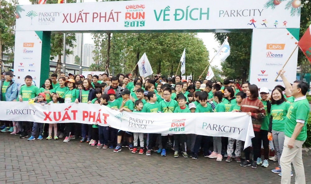 Giải chạy Christmas Charity Run 2019