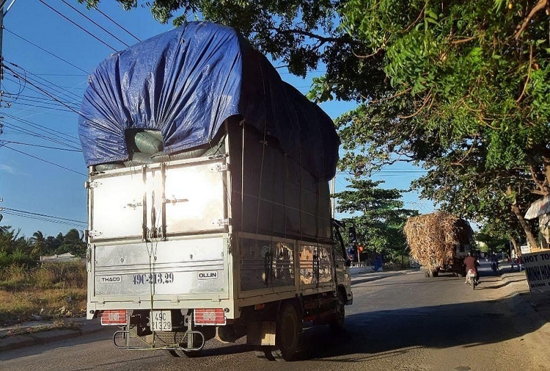 ninh thuan tiem an nhieu nguy co tai nan giao thong tu xe cho vat lieu qua kho qua tai