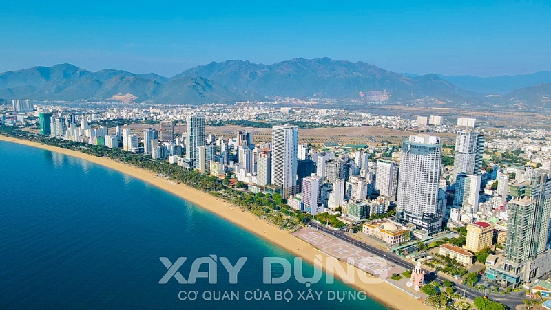 thanh pho bien nha trang duoi goc nhin tu flycam